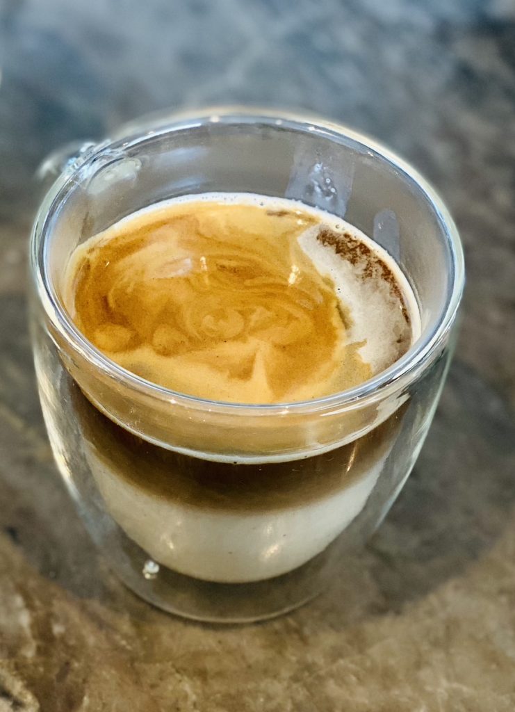 Dirty咖啡 髒髒咖啡 Espresso 濃縮咖啡 咖啡風味 Crema 咖啡文化 Dirty Coffee Dirty Coffee Espresso Espresso Coffee Flavor Crema Coffee Culture