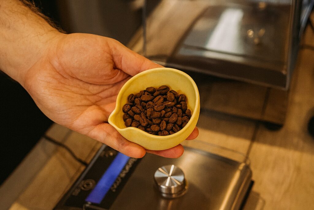2025咖啡推薦 咖啡知識 咖啡豆 咖啡豆推薦 咖啡豆保存 研磨粗細 養豆時間 悶蒸 手沖咖啡 義式濃縮咖啡 單向排氣閥袋 2025 Coffee Recommendations Coffee Knowledge Coffee Beans Coffee Bean Recommendations Coffee Bean Storage Grind Size Bean Curing Time Steaming Pour Over Coffee Espresso One Way Valve Bags